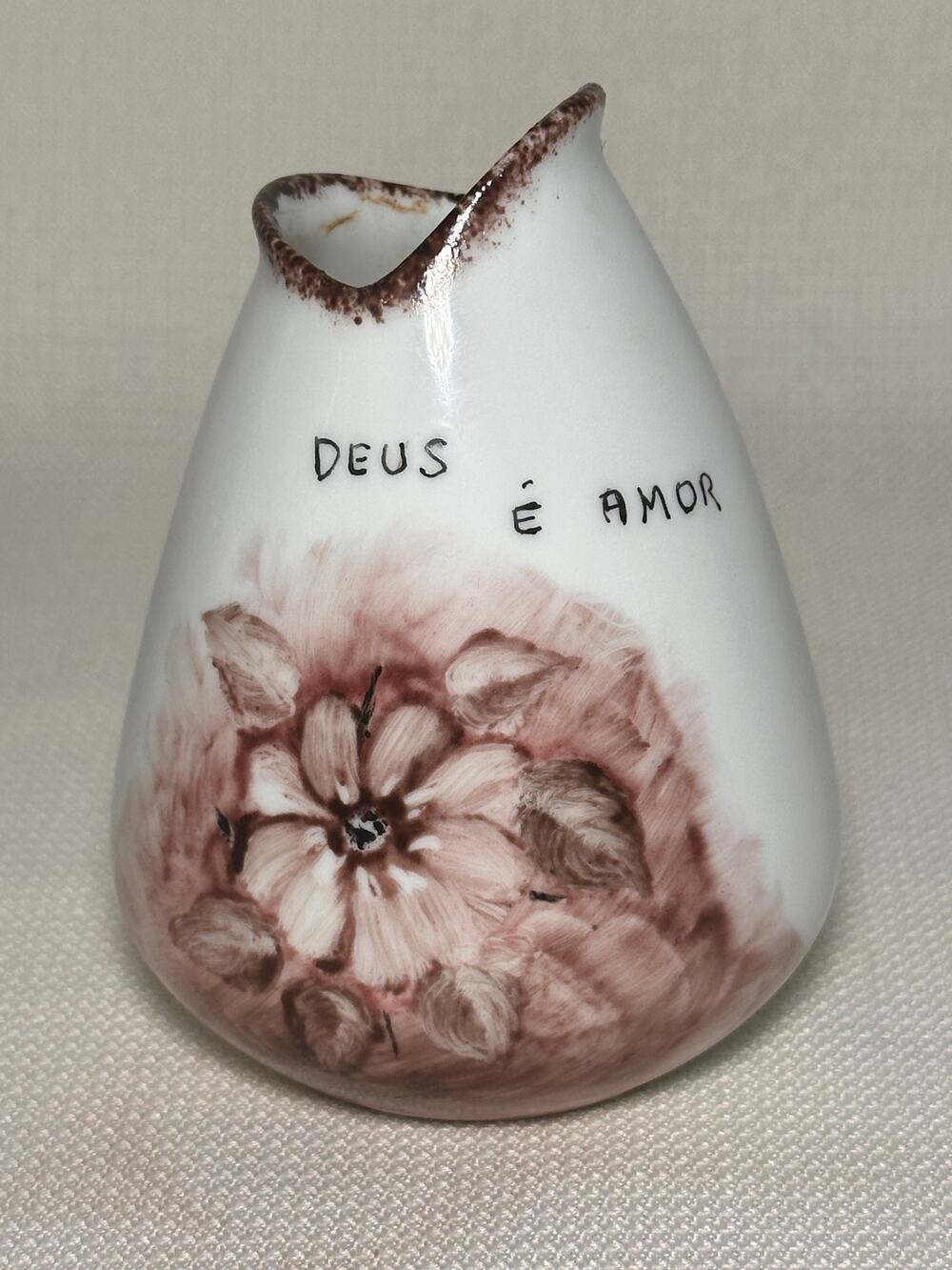 Vintage Hand Painted “Deus é Amor” Brazilian Porcelain Bud Vase/Creamer ~4”